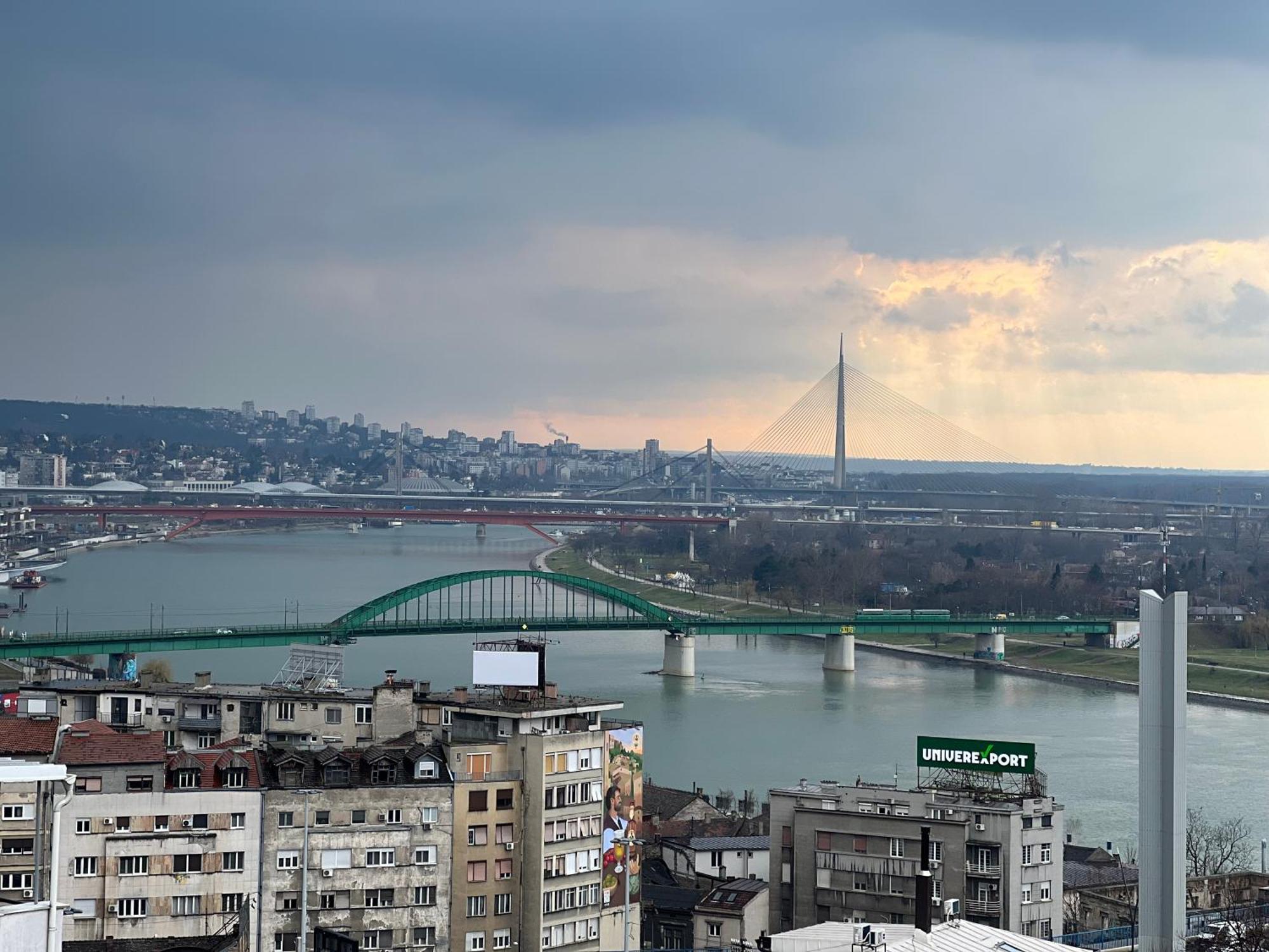 Central Sky View Apartment 베오그라드 외부 사진